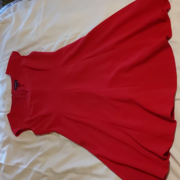 Dress - Picture 1 of 2